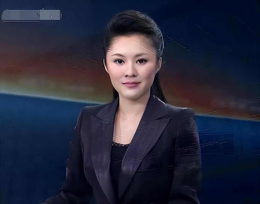 主持人紫凝美容容_央视主持人紫凝工资待遇_央视紫凝生活条件