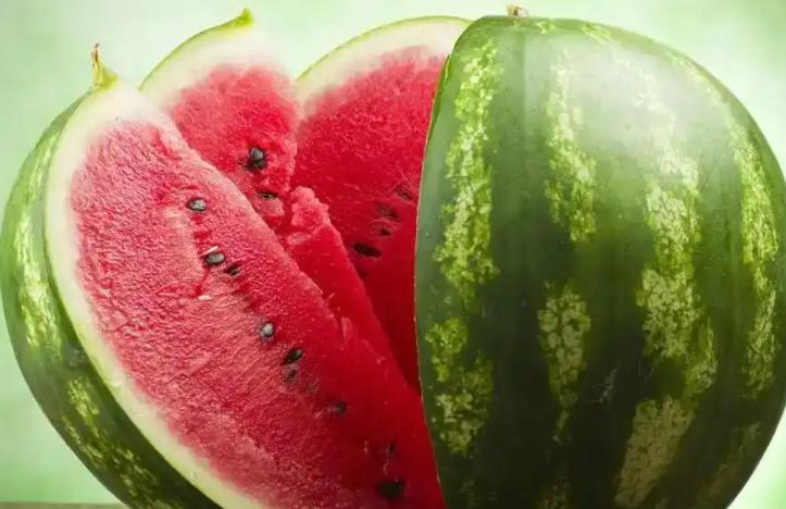 西瓜清肠功效_水西瓜_西瓜如何帮助肠道蠕动