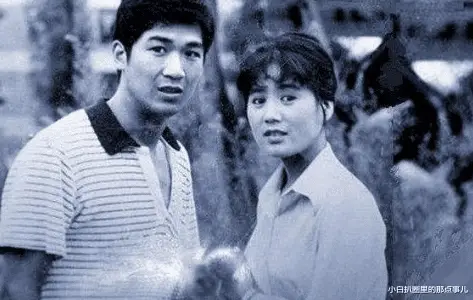 张国立年轻时的感情经历_张国立前妻 urlifengcom_张国立和罗秀春的爱情故事