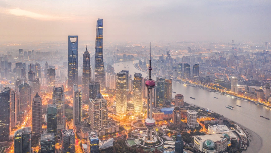 世界百年未有之大变局加速演变，国际大循环面临巨大的不确定性