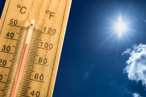 全国大范围热浪来袭：局地超42℃，体感比预报更热，疾控局首启红色高温健康预警！