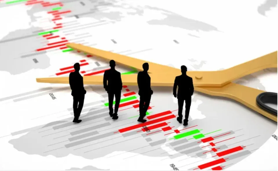 300亿固收+标杆张翼飞离安信奔私：限薪潮下基金经理“公转私”加速