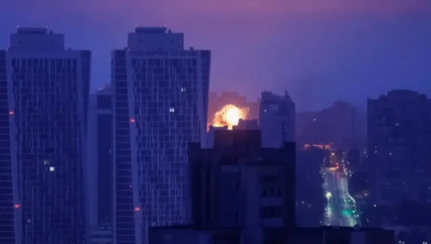 俄军破纪录空袭乌克兰426架无人机+24枚导弹，2死15伤，莫斯科机场一度关闭