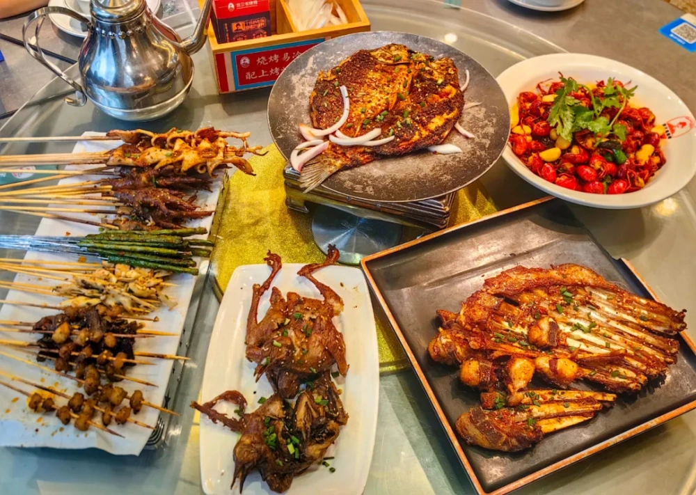 岳阳烧烤：从街边小吃到产教融合，能否成为文旅新名片？