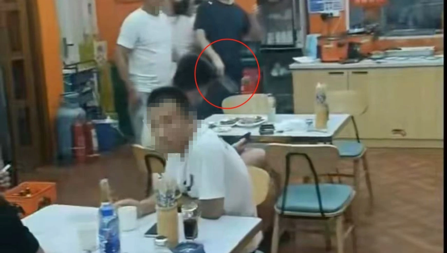 辽宁本溪面馆因“手指浸面汤”引发冲突，顾客报警后调解