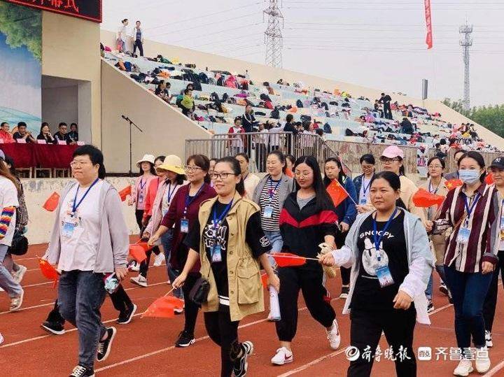 晨阳学校初中部运动会_晨阳学校运动会_校运会通讯稿1000字