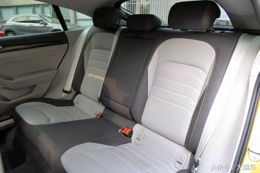 新CC内饰评价_大众cc功能键介绍图文_大众新CC外观设计