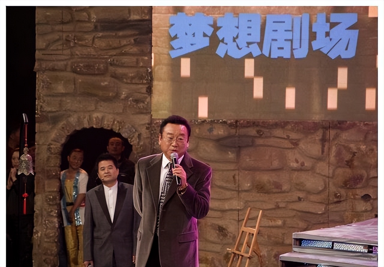 毕福剑 退休生活 画室_毕福剑饭局照片