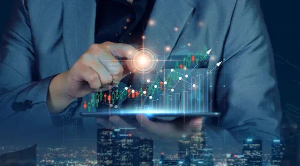 人工智能下金融机构推智能理财服务，多家基金公司积极跟进升级