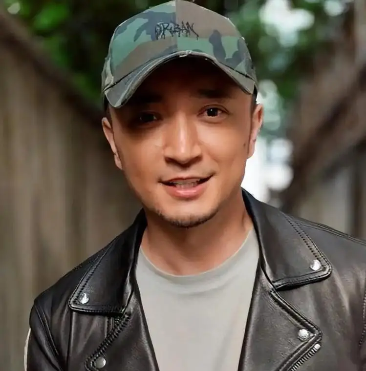 尼格买提 央视主持人 职业风波_欧阳夏丹还在央视吗