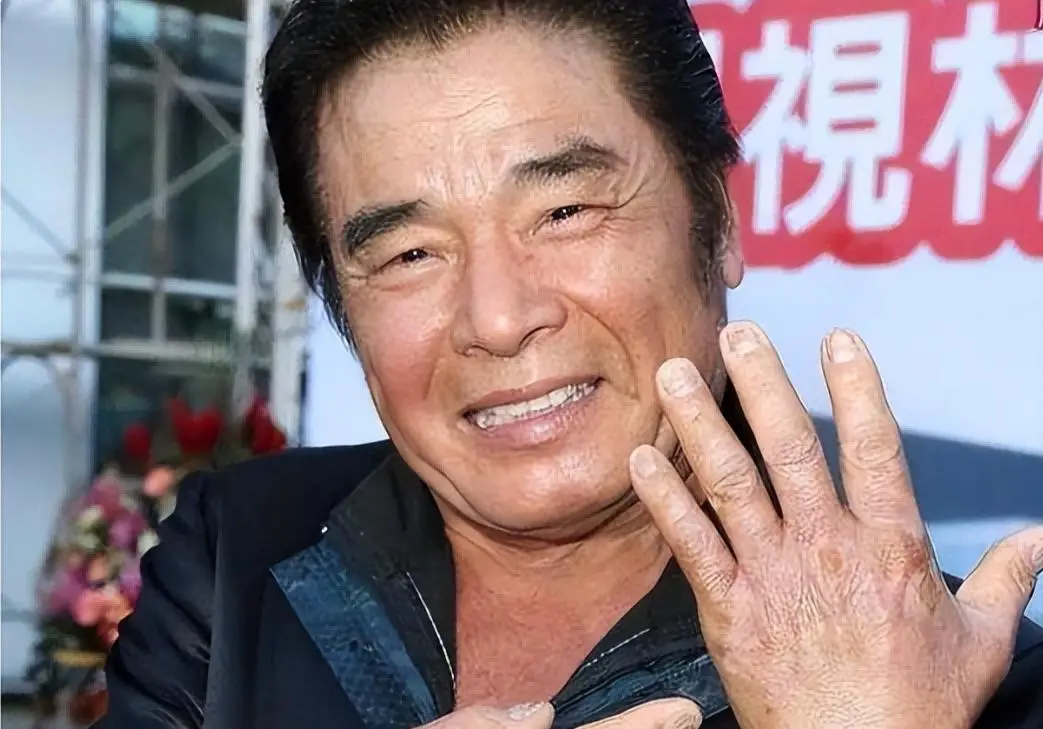 雷洪财富与婚姻故事_雷洪六个妻子同住_雷洪五房妻子