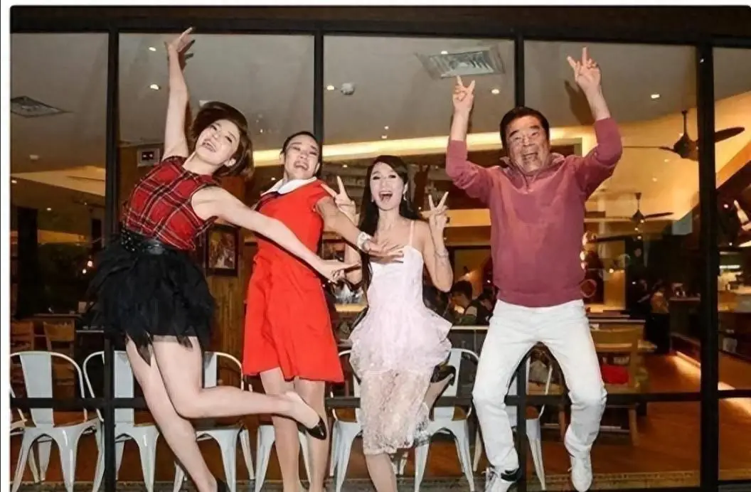 雷洪五房妻子_雷洪六个妻子同住_雷洪财富与婚姻故事