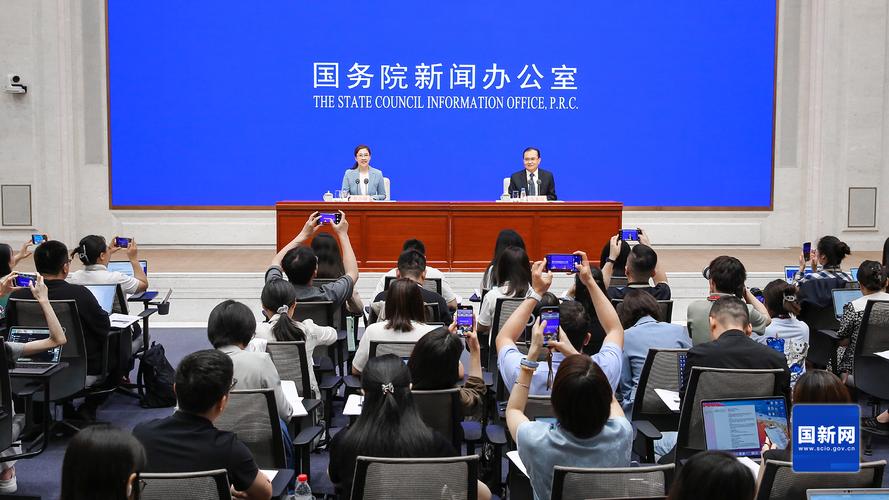 国家统计局新闻发言人谈2025年前三季度国民经济运行情况？