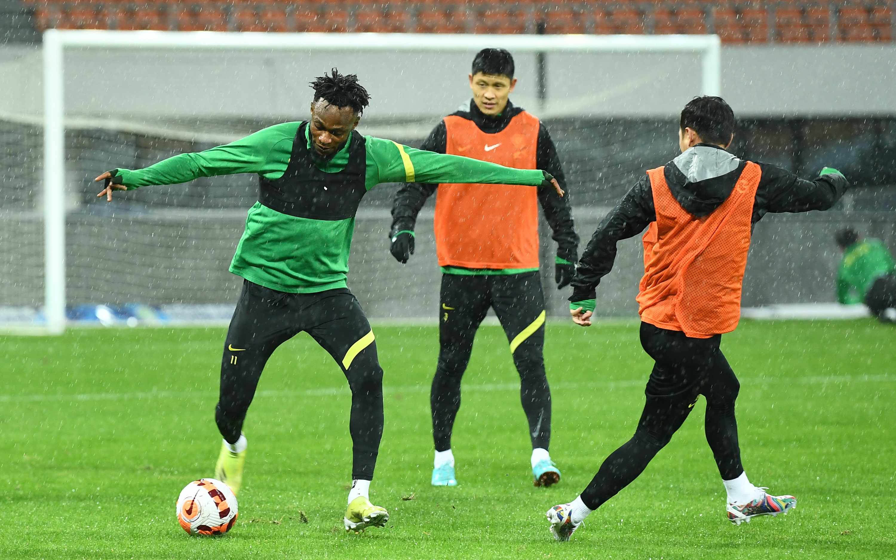 北京国安续约李可_国安队员名单_李磊结束留洋回归国安