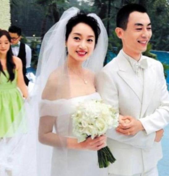 朱亚文演技片酬评价_朱梓骁结婚了吗_朱亚文沈佳妮婚姻甜蜜