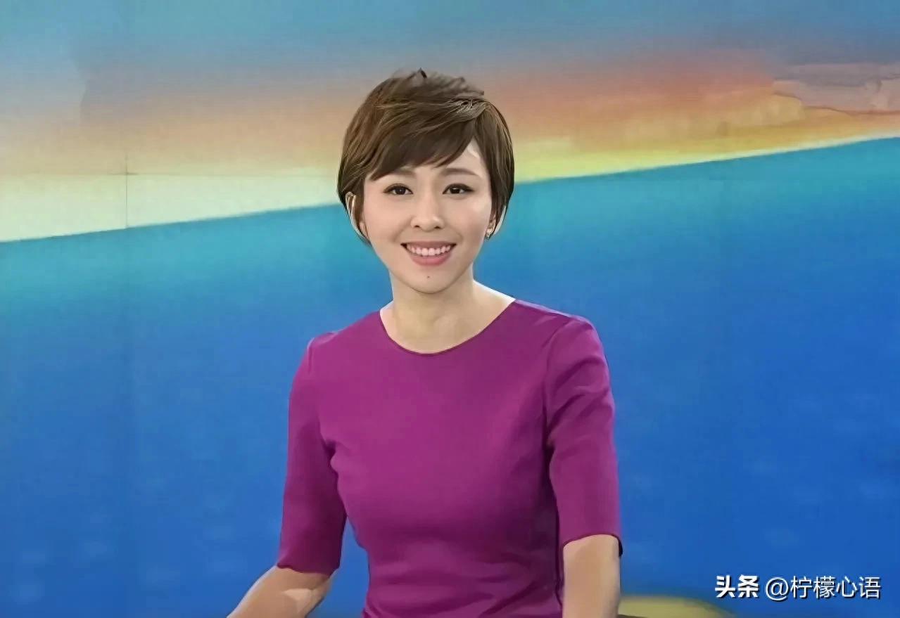 欧阳夏丹现身三亚！48岁状态似少女，疑似去看周杰伦演唱会