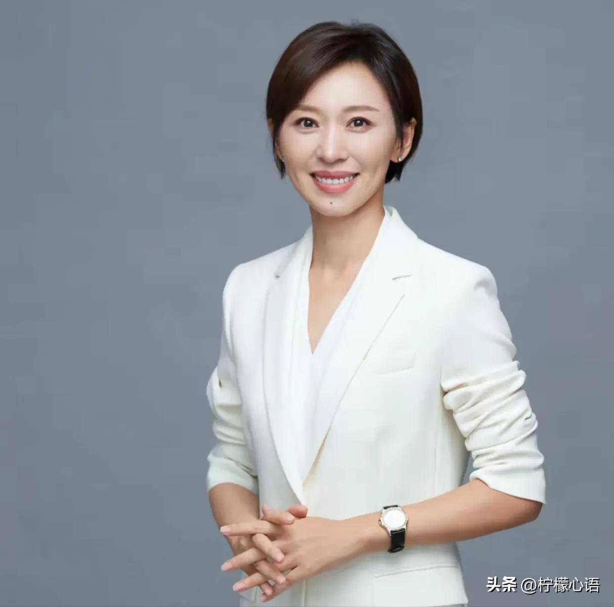 欧阳夏丹三亚演唱会_欧阳夏丹近况_欧阳夏丹出境图片