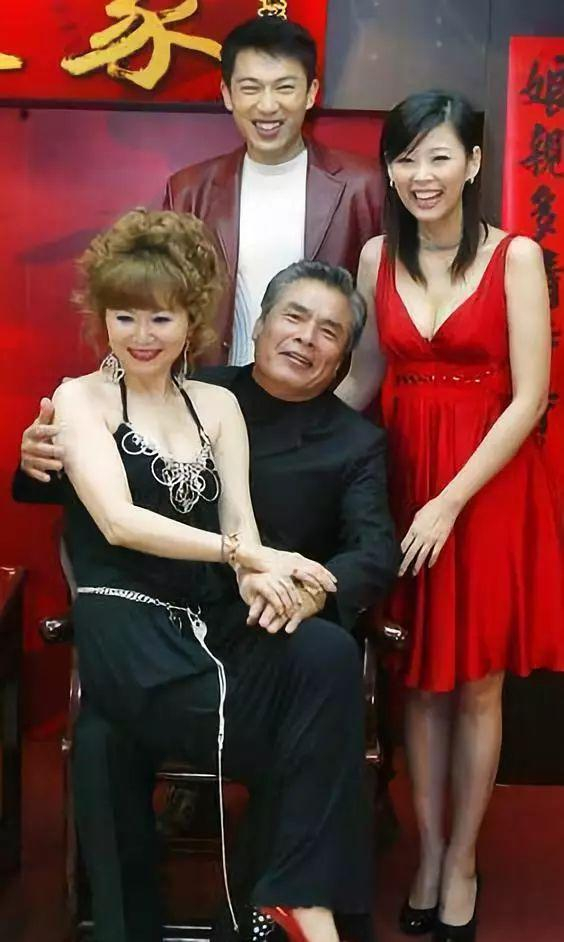 台湾70岁男演员竟有一妻五妾?家庭负担巨大,如今全散了!