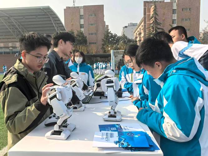 青岛大学附属中学科技节_青岛47中学_崂山新世纪学校创客嘉年华