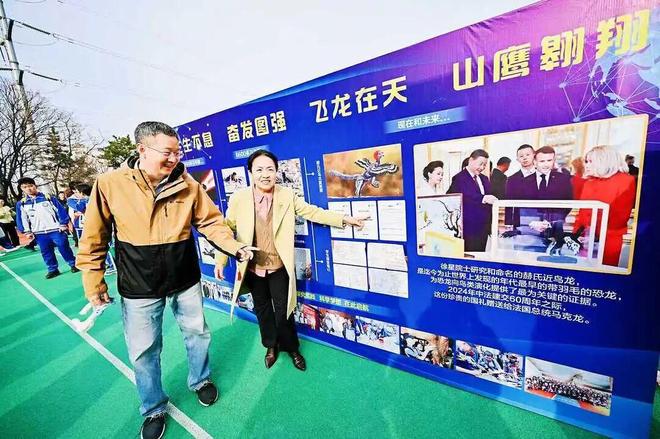 青岛大学附属中学科技节_崂山新世纪学校创客嘉年华_青岛47中学