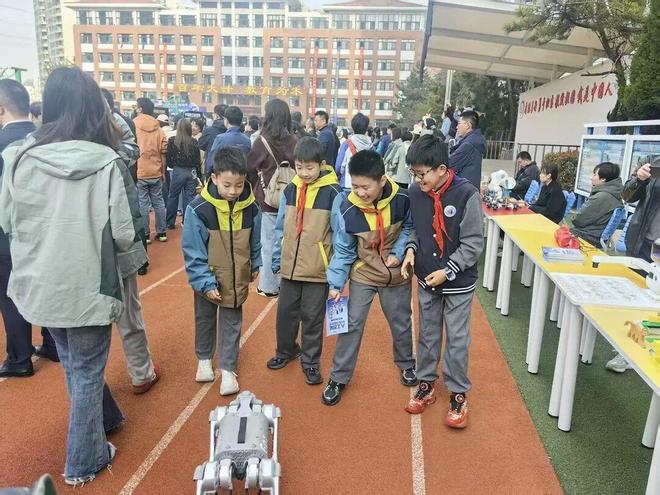 崂山新世纪学校创客嘉年华_青岛47中学_青岛大学附属中学科技节