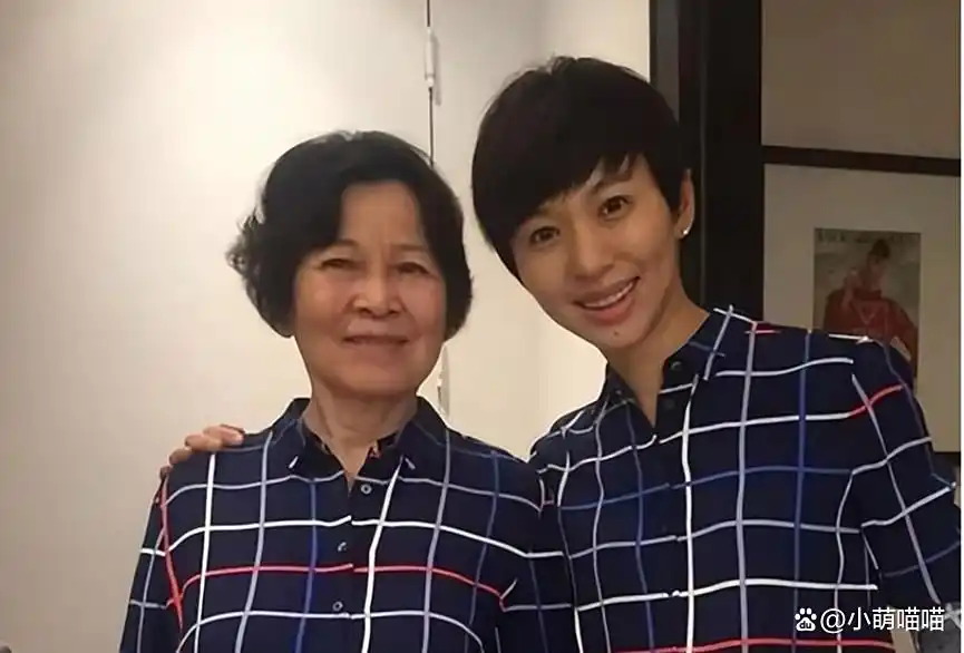 央视女主持人欧阳夏丹_欧阳夏丹自媒体转型经历_欧阳夏丹央视离职原因