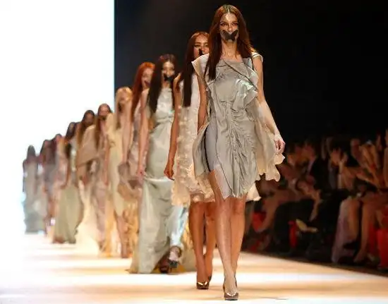 央视女主持人欧阳夏丹_欧阳夏丹参加米兰时装周做模特_欧阳夏丹离开央视做自媒体