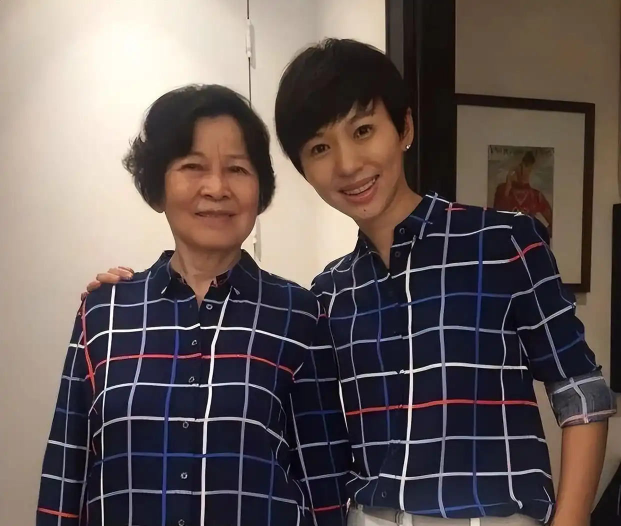 欧阳夏丹 央视离职原因_央视女主持人欧阳夏丹_欧阳夏丹 单身生活选择