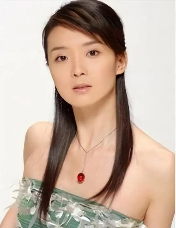 王艳 晴格格 北京舞蹈学院 演艺之路 王志才 王艳婚姻生活 王艳家庭生活 王艳事业经历 王艳婆婆关系 王艳继子_王艳跟王志才的照片