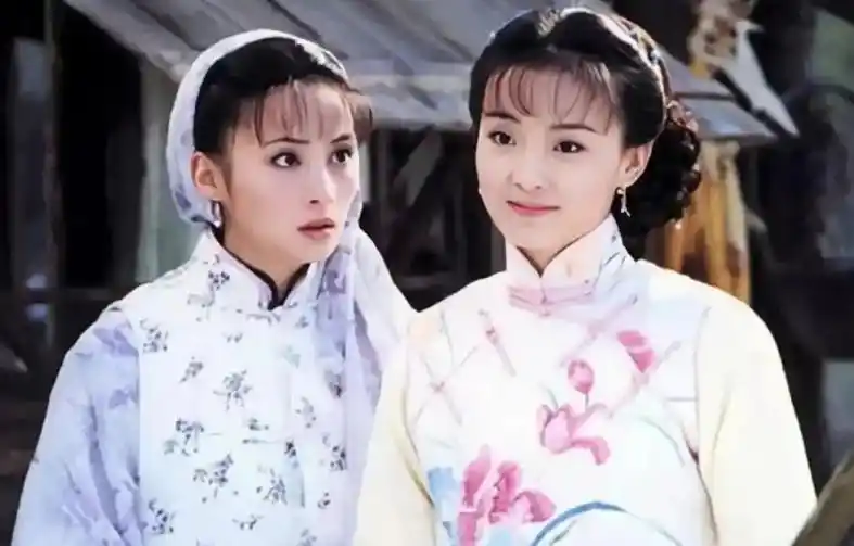 王艳跟王志才的照片_王艳重返带货直播_王艳直播带货销售额