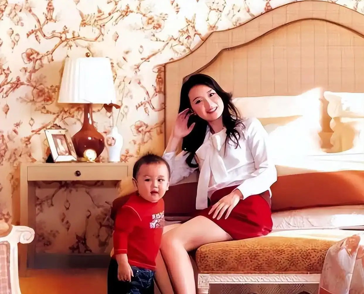 王艳重返带货直播_王艳直播带货销售额_王艳跟王志才的照片