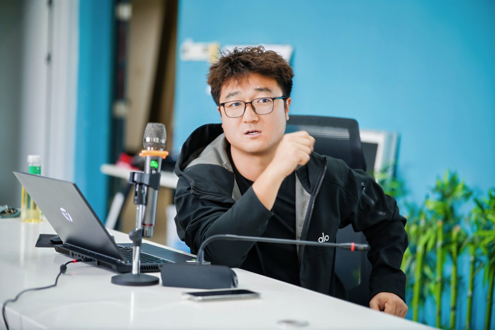 电视新闻的拍摄技巧_湖南大众传媒职业技术学院摄影摄像培训_湖南教育电视台苟谦专题讲座