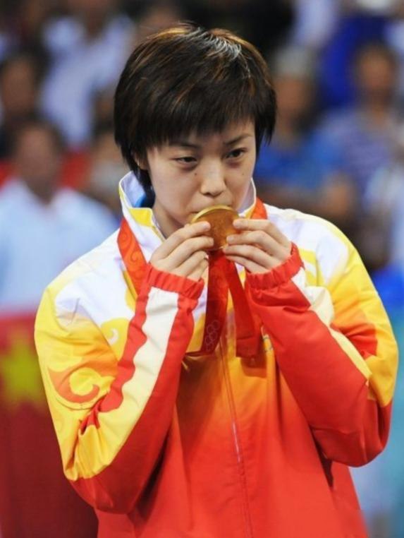 张怡宁与徐威婚姻故事_张怡宁为什么找徐威_张怡宁退役后生活