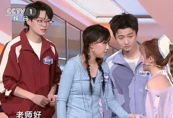 跨界乱象_最差春节联欢晚会_网络春晚口碑下滑