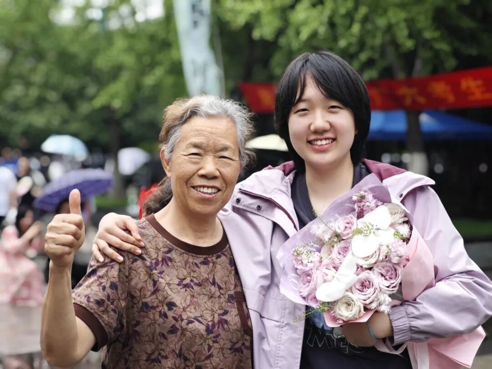 2025年你最满意的一张照片 征集活动 精选佳作_从飞机窗户拍照图片