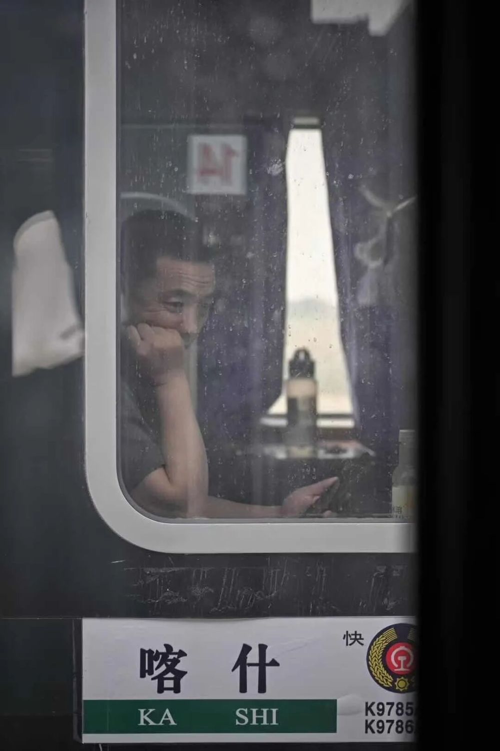 2025年你最满意的一张照片 征集活动 精选佳作_从飞机窗户拍照图片