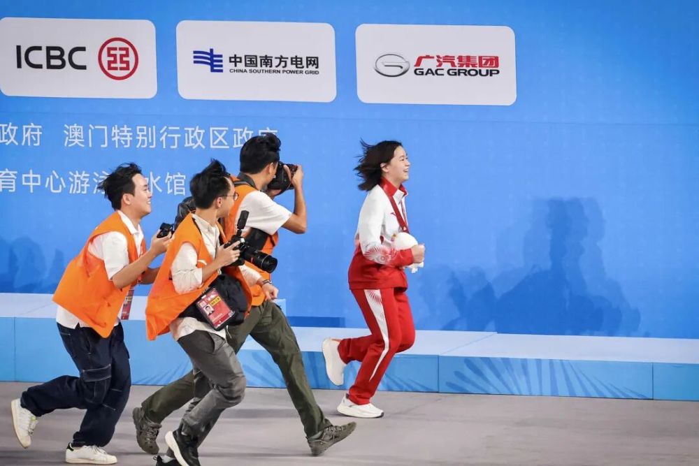 2025年你最满意的一张照片 征集活动 精选佳作_从飞机窗户拍照图片