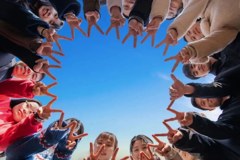 哪张照片，能定义你的2025年？先看看他们的答案