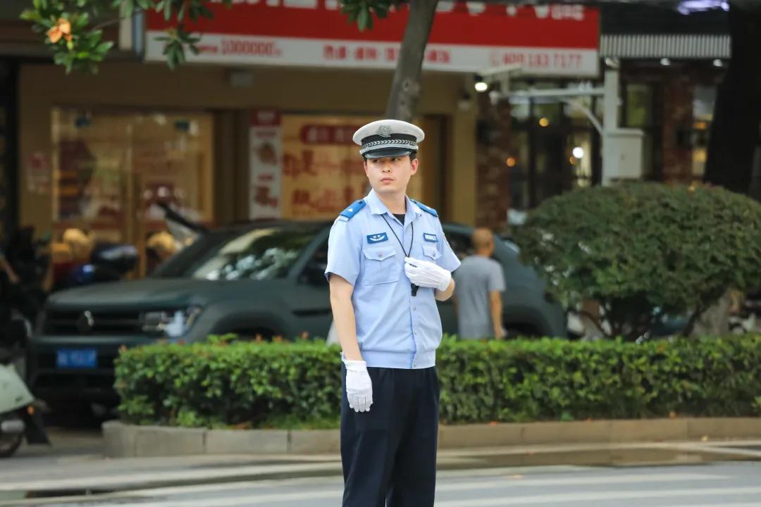 醴陵四中录取标准_2025年高考醴陵考生情况_醴陵高考考点家长送考习俗