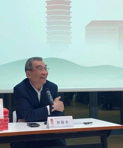 中国高层经济智囊_林毅夫 游泳归国 新结构经济学