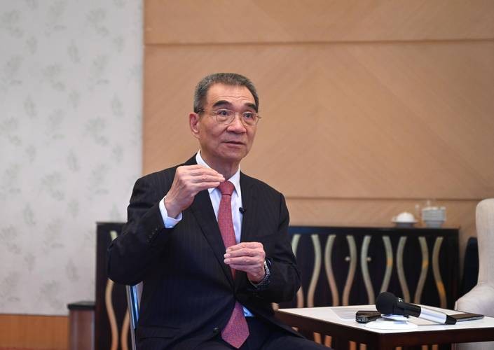 林毅夫 游泳归国 新结构经济学_中国高层经济智囊