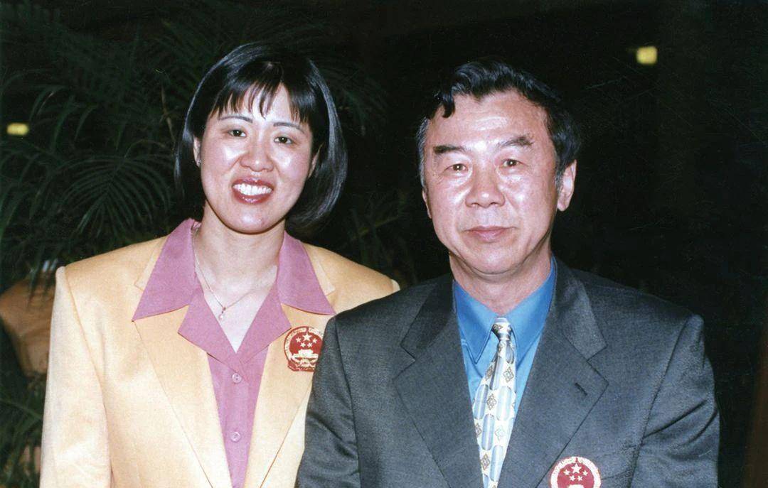 梁艳 中国女排五连冠 女排运动员_女排梁艳的女儿