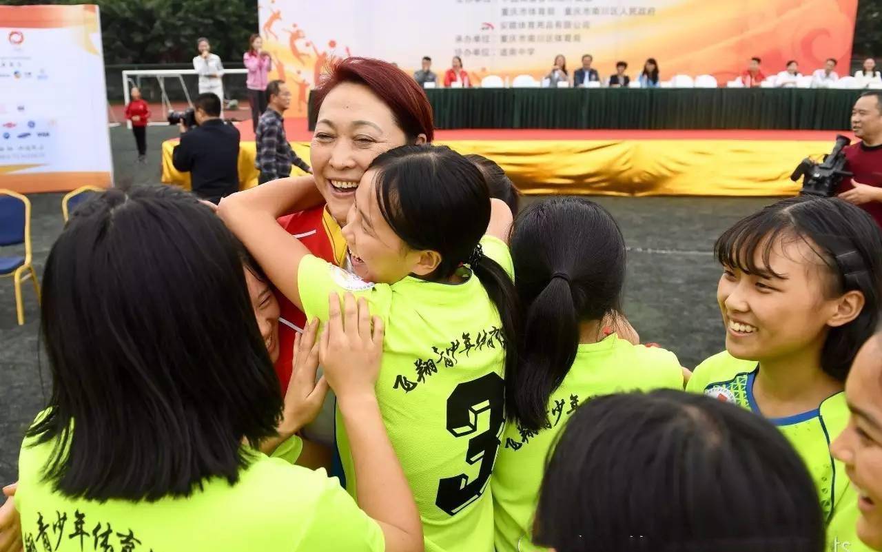 梁艳 中国女排五连冠 女排运动员_女排梁艳的女儿
