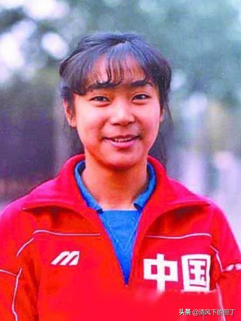 中国女排五连冠队员 梁艳 退役后的人生经历_女排梁艳的女儿_女排精神 激励作用 梁艳的成长之路