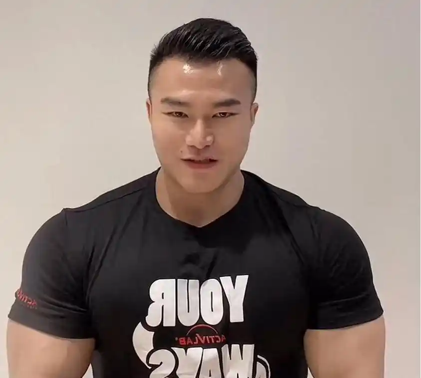 30 岁健美冠军骤然离世，背后真相令人痛心