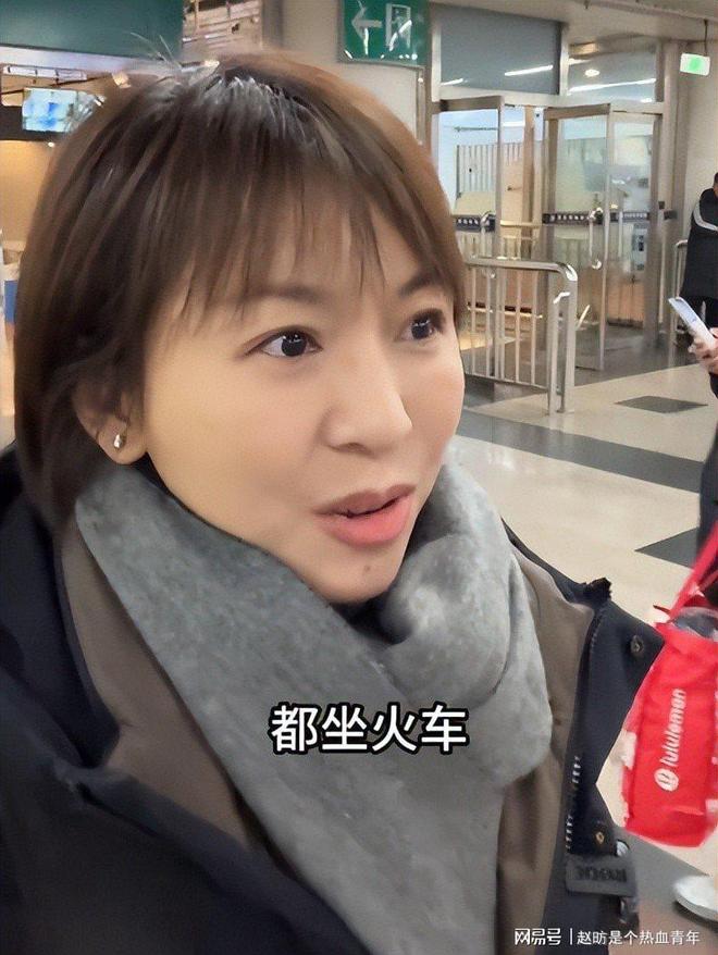 欧阳夏丹不主持新闻联播了吗_欧阳夏丹 央视 国脸 主持人 离开央视 原因 欧阳夏丹 近况 生活 短视频 李思思 家庭原因 转型 欧阳夏丹 旅行