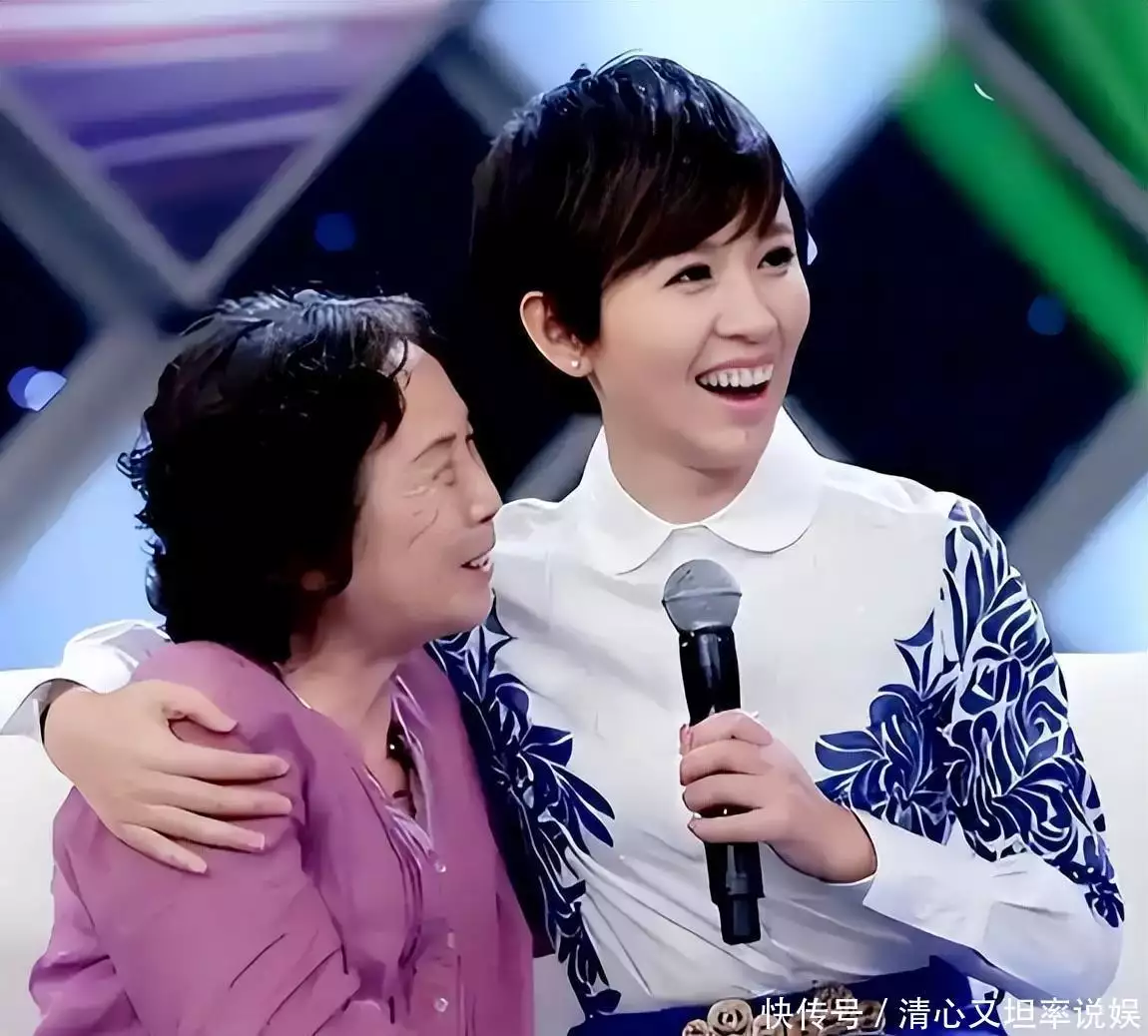 欧阳夏丹 央视离职原因 欧阳夏丹 48岁未婚未育_欧阳夏丹不主持新闻联播了吗