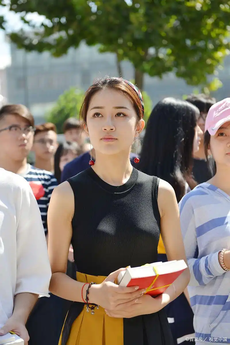 考记者证的条件有哪些？遵守法规、学历等要求一文说清