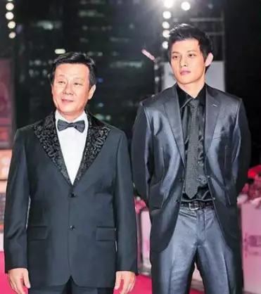 寇家瑞女儿一岁多_寇家瑞女友Megan_寇家瑞个人资料